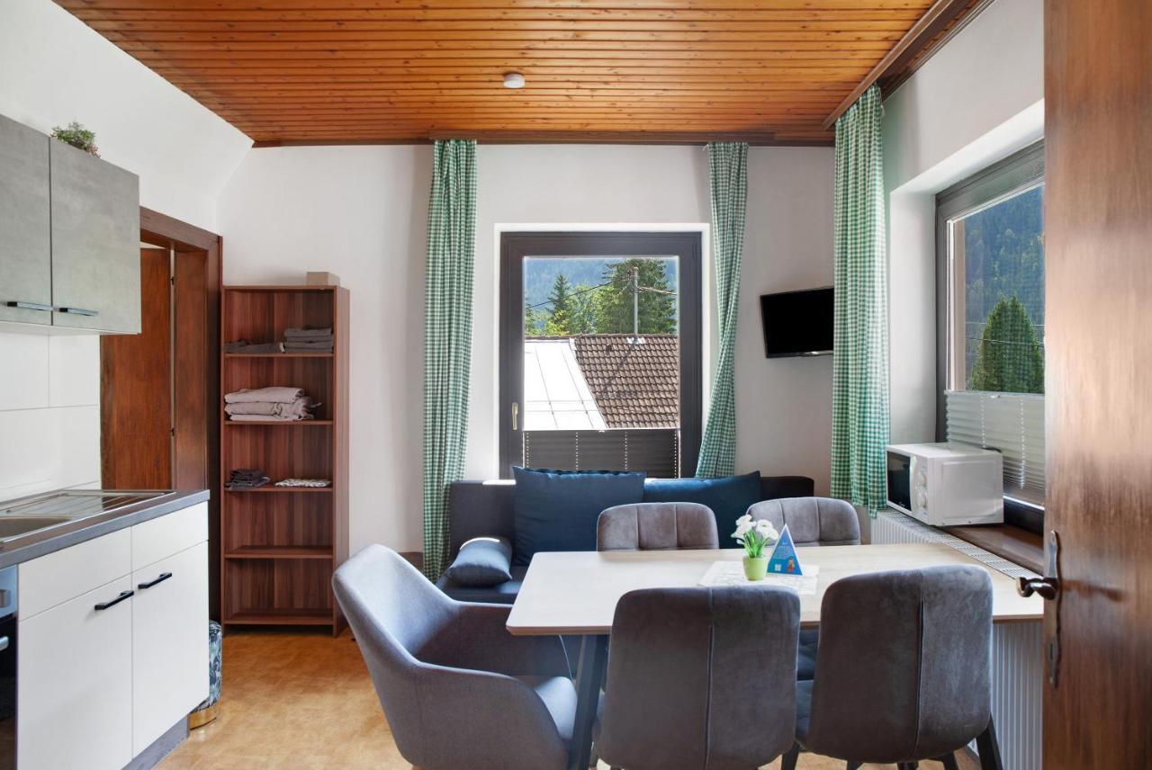Flying Hirsch Aparthotel Stall Exterior foto